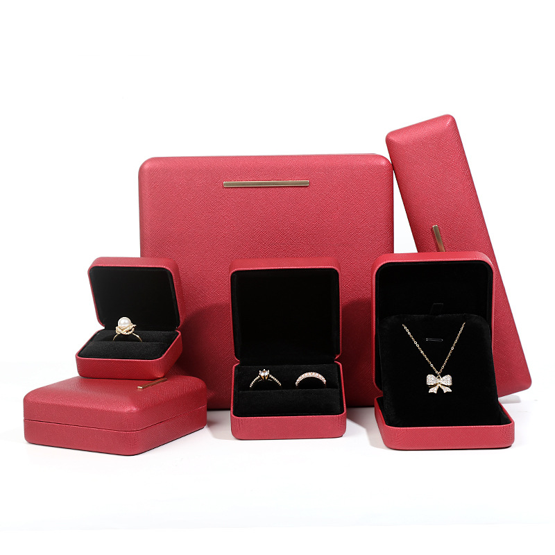 CAJA DE PULSERA DE ESQUINA REDONDA DE CUERO PU ROJO VINO